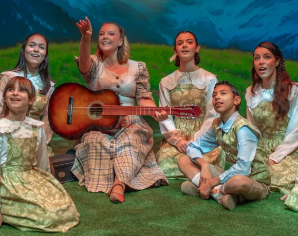 ‘Sonrisas y lágrimas’ suma una quinta función en el Teatro MIRA tras agotar las cuatro primeras